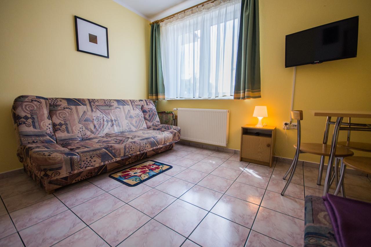 Jan Pokoje Dziwnówek Exterior foto